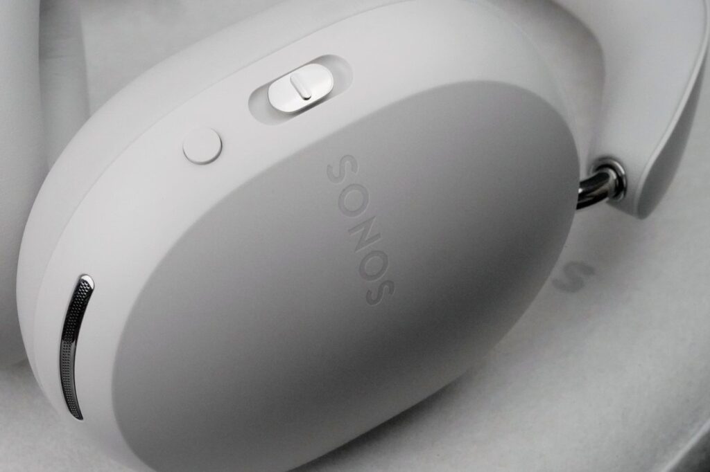 Sonos Ace kabellose Over-Ear-Kopfhörer Bedienung