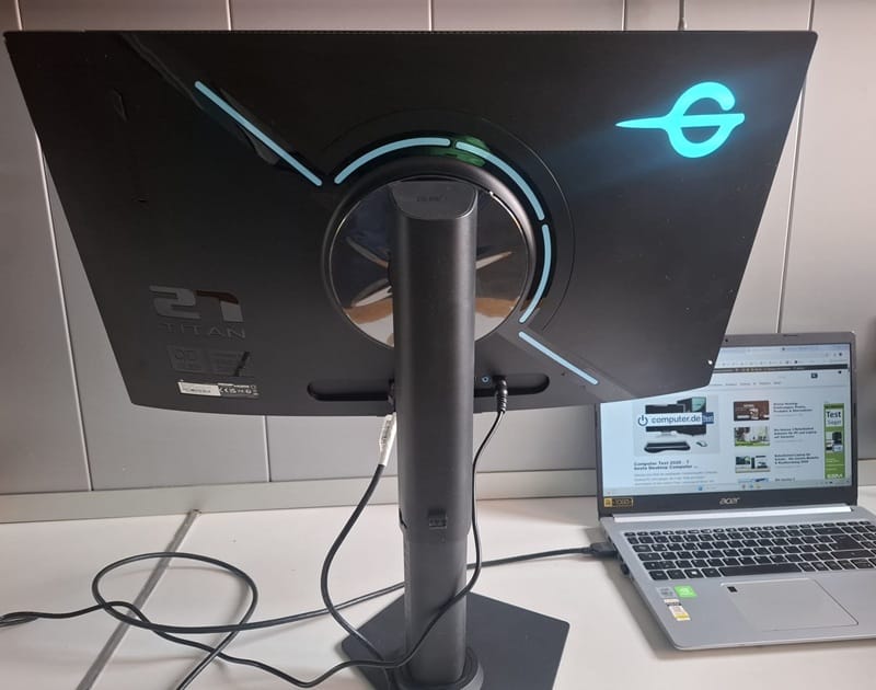 Titan-Army-Monitor-27-Zoll-von-hinten
